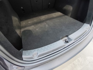 Protector de Umbral de Maletero TPE para Tesla Model Y 2025, Antiarañazos, Impermeable, Fácil Instalación - Product Image 2