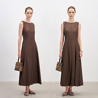 Robe longue sans manches pour femme, style luxe discret, marron expresso, col rond, coupe trapèze, vente en gros sous marque privée personnalisée
