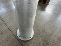 Borne de sécurité galvanisée robuste avec protection contre les impacts, en acier, à fixer au sol, boulonnée
