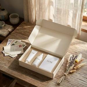 Cajas de Regalo Plegables de Cartón Corrugado de Alta Gama Personalizadas, Cajas de Embalaje Rígidas para Regalos de Navidad, Utilizadas para Empaque de Regalos de Lujo - Product Image 6