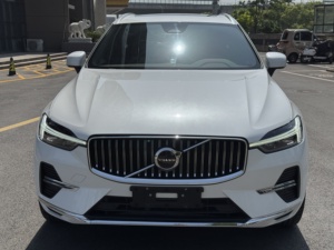 Venta al por Mayor de Autos Usados Baratos, <span class=keywords><strong>XC60</strong></span> <span class=keywords><strong>B5</strong></span> AWD <span class=keywords><strong>2023</strong></span> Edición de Lujo, SUV Automático de Gasolina, Vehículo de Segunda Mano de Alta Calidad - Product Image 3