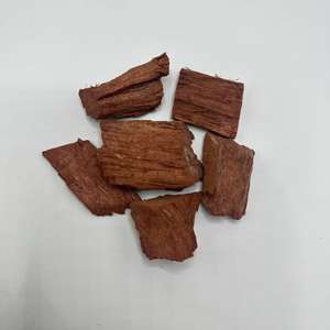 Paillis d'écorce <span class=keywords><strong>de</strong></span> pin personnalisé <span class=keywords><strong>de</strong></span> haute qualité haie naturelle morceaux d'écorce <span class=keywords><strong>de</strong></span> pin séchés biologiques <span class=keywords><strong>copeaux</strong></span> d'écorce <span class=keywords><strong>de</strong></span> pin - Product Image 3