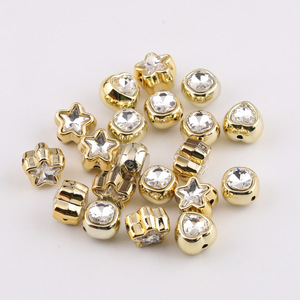 ลูกปัดคริสตัลรูปดาวหัวใจ ชุบทอง รูคู่ สำหรับทำเครื่องประดับ 38199 - Product Image 3