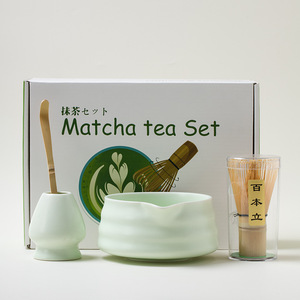 Kit de matcha <span class=keywords><strong>moins</strong></span> <span class=keywords><strong>cher</strong></span>, 100% naturel, fouet à matcha en bambou fait à la main, boîte à matcha en céramique pour la maison - Product Image 1