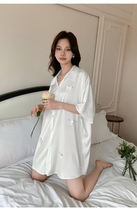 <span class=keywords><strong>Camicia</strong></span> <span class=keywords><strong>da</strong></span> <span class=keywords><strong>notte</strong></span> a farfalla vuota di lusso a <span class=keywords><strong>manica</strong></span> <span class=keywords><strong>corta</strong></span> <span class=keywords><strong>da</strong></span> donna 2024 di lusso puro desiderio - Product Image 3