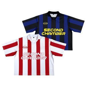 Diseño cuadrado de camiseta de fútbol retro de gran tamaño personalizado con técnica de impresión por sublimación - Product Image 1