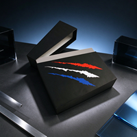 Boîte Cadeau Rigide Personnalisée Noire Rouge Bleue avec Impression Effet Pinceau, Logo Personnalisé et Emballage de Produit Premium