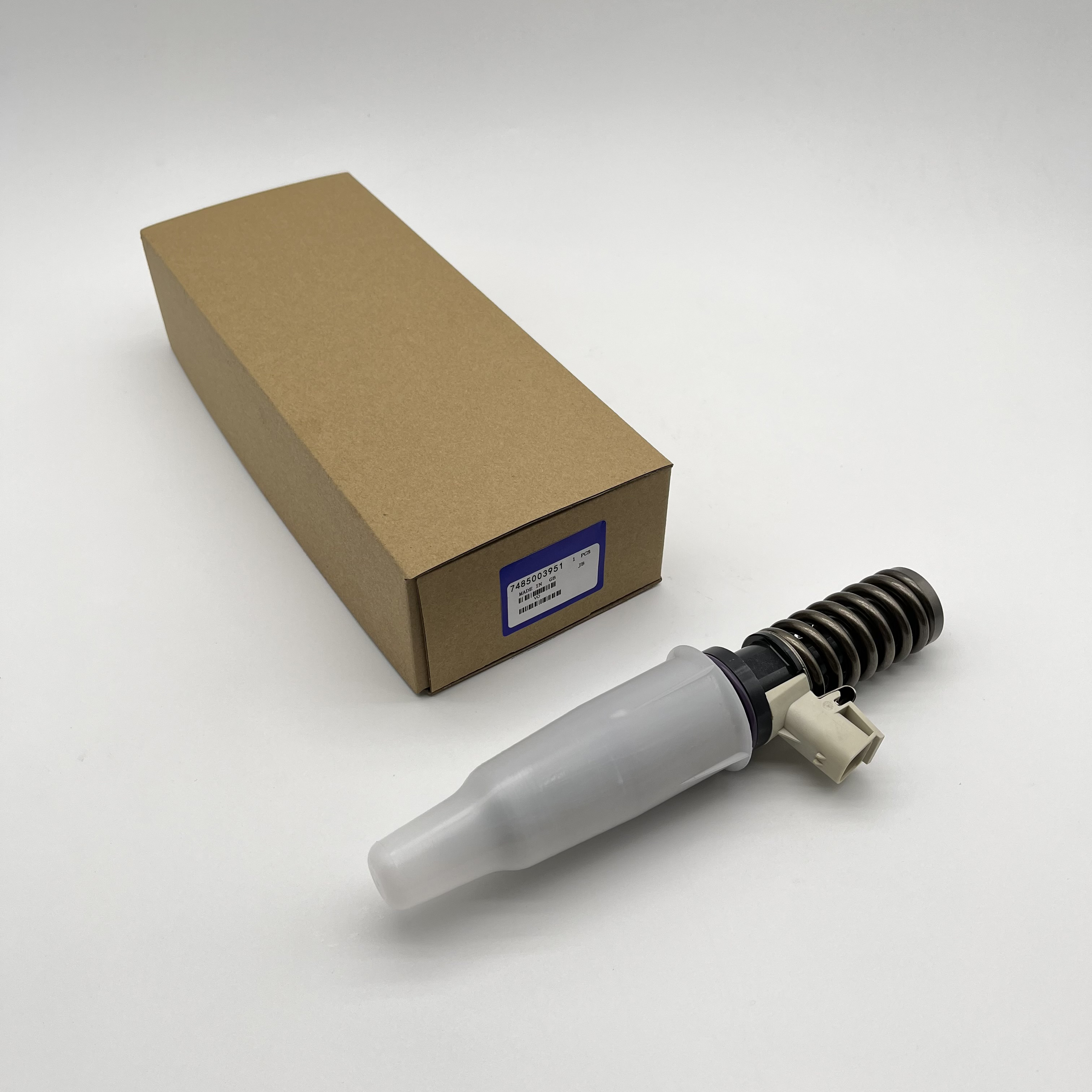 common rail injector 85003951 7485003951 BEBE4D12201 injector for VOLVO (RENAULT) MD11 diesel fuel injector 85003951 7485003951