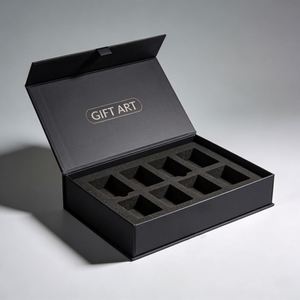 Boîte cadeau en carton rigide magnétique personnalisée de luxe avec doublure en éponge, laminage mat, recyclable pour l'emballage de vêtements - Product Image 3