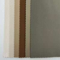 Tissu tricoté en microfibre PU de qualité supérieure 300 GSM, épaisseur 0,6 mm pour fabricants de vestes, manteaux et vêtements