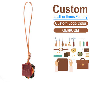 Porte-clés en cuir 3D mignon en forme de sandwich, fait main, en cuir de vachette pleine fleur tanné végétal, breloque de sac réaliste, ornement suspendu pour voiture sur le thème de la gastronomie - Product Image 1