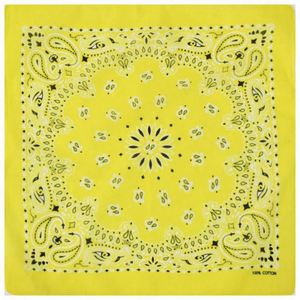 Bandana carrée en néoprène et coton, imprimée en sérigraphie avec logo promotionnel, design personnalisé, taille et couleur sur mesure, portable - Product Image 6