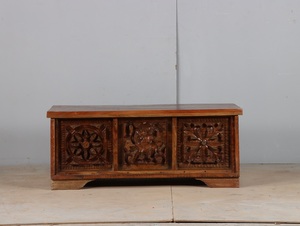 Premium Wooden <b>Trunk</b> <b>Storage</b> Box Furniture <b>Large</b> Capacity <b>Storage</b> Chest with Lid for Home Bedroom Living Room and Apartment - Product Image 6