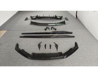 Kit carrosserie complet de haute qualité pour Audi R8, style GT CAP amélioré, en fibre de carbone polie, avec lèvres avant/arrière et jupes latérales en forme de bec de canard.