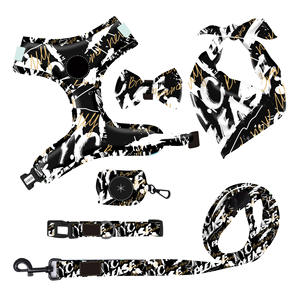 Set di 6 Pettorine Trendy e Confortevoli in Nylon Morbido con Chiusura a Bottone per Gatti e Cani - Product Image 1