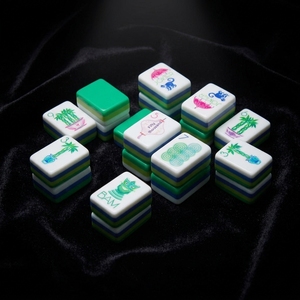Set di 160 Tessere Mahjong in Acrilico Verde a 4 Strati, Edizione USA, Set Regalo per Casa, <span class=keywords><strong>Carte</strong></span> in Cristallo Lucidate a Mano, Giochi di <span class=keywords><strong>Carte</strong></span> Jiangsu - Product Image 6