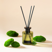 Ventes chaudes Huile essentielle naturelle de luxe Aromathérapie Parfum 150ml Ensemble de diffuseur de roseaux pour la maison Chambre Bureau Désodorisant d'air