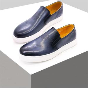 Mocasines de Hombre de Alta Calidad, Estilo Europeo Americano, Diseño Británico Moderno con Grabado Láser, Punta Ligeramente Puntiaguda, Estilo Casual - Product Image 4