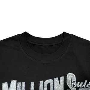 เสื้อยืดพิมพ์ลายกราฟิกสไตล์วินเทจสำหรับผู้ชาย รุ่น Million Souls Marching ผ้าฝ้าย 100% ทรงหลวม สวมใส่สบาย เสื้อผ้าผู้ชาย ODM OEM - Product Image 3