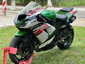 <span class=keywords><strong>Kawasaki</strong></span> Ninja <span class=keywords><strong>ZX10R</strong></span> 1000cc, Motor de Cuatro Cilindros <span class=keywords><strong>en</strong></span> Línea, Refrigeración Líquida, Brembo Winglet, IMU de 6 Ejes, ABS, TCS, Supersport - Product Image 3
