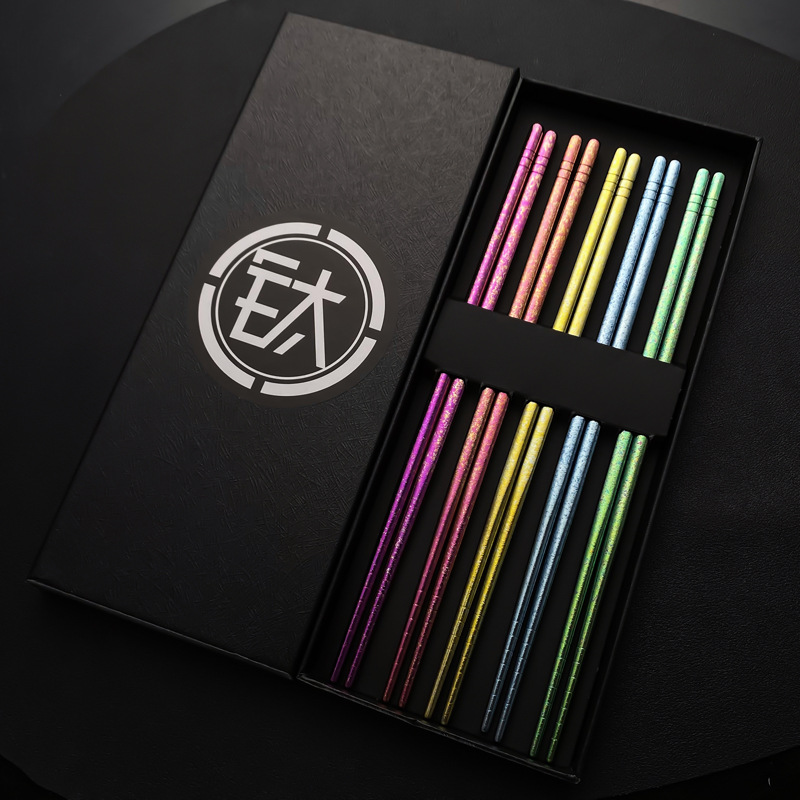 คละ 5 สี [5 คู่ในกล่องของขวัญสีดำ]