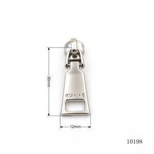 Tirette de <span class=keywords><strong>fermeture</strong></span> <span class=keywords><strong>éclair</strong></span> en alliage de zinc de 30 mm, design personnalisé de luxe, avec logo, plaqué argent, petite tirette en métal # 3 pour sacs et vêtements - Product Image 4