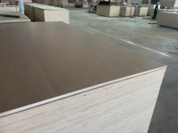 Plaque de contreplaqué mélaminé en tilleul blanc stratifié 18 mm placage noyer chêne pour colle imperméable E0 E1 première qualité cuisine entrepôt