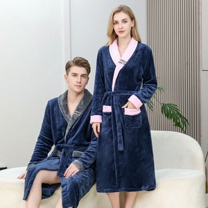 Ensemble de pyjamas décontractés en flanelle pour toutes les saisons, légers, unisexes, pour couples ; motif uni, matière épaisse en mélange de polyester - Product Image 1