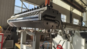 Ligne de machine d'extrudeuse monovis <span class=keywords><strong>Tenet</strong></span> production automatique de matériaux PE/PP/PC extrudeuses de plastique de fil de feuilles de <span class=keywords><strong>film</strong></span> PLC - Product Image 3