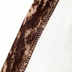 ชุดอาบายะพิมพ์ลายจีบพลีท ดีไซน์หรูหรา สไตล์ใหม่ สำหรับสตรีชาวมุสลิม เหมาะสำหรับงานปาร์ตี้ งานกลางคืน หรือโอกาสพิเศษ คุณภาพสูง ระดับพรีเมียม - Product Image 2