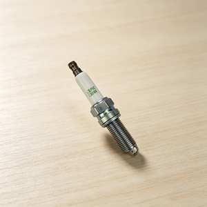 Candela Iridium <span class=keywords><strong>Lucas</strong></span> di Alta Qualità Nuova per Riparazione Motori <span class=keywords><strong>Auto</strong></span>, Codice OE 4288, Garanzia 1 Anno, Filettatura M14x1.25 per Mercedes-Benz - Product Image 3