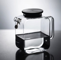 Carafe carrée en verre résistante à la chaleur pour eau froide, avec bec verseur anti-fuite et couvercle en acier inoxydable, idéale pour jus et thé glacé, compatible réfrigérateur