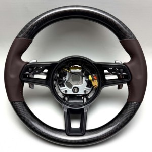 Actualización de Volante de Estilo Antiguo a Nuevo para Porsche 718 911 Cayenne Macan Taycan Cayman, Plug and Play, Personalizado en Cuero y Carbono - Product Image 3