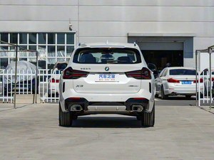 <span class=keywords><strong>BMW</strong></span> X3 <span class=keywords><strong>SUV</strong></span> <span class=keywords><strong>2023</strong></span> d'occasion, sièges en cuir, intérieur foncé, régulateur de vitesse adaptatif, transmission intégrale, taille des pneus R19, boîte de vitesses automatique, conduite à gauche, transmission intégrale - Product Image 5