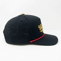 Casquette Snapback personnalisée en gros à 5 panneaux avec logo brodé et cordon, Casquette Hip Hop à visière plate, Chapeau perforé découpé au laser