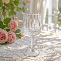 Geprägtes Kristallglas mit Stiel, Vintage Vertikalstreifen-Kelch, Klares Pressglas für Bar, Hochzeit und Feiern