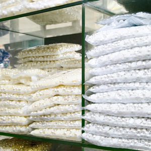 Yantuo toptan 0.5KG bir çanta bej ve beyaz aplike akrilik Gem yarım inciler boncuk dekorasyon için - Product Image 4