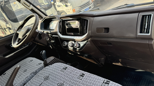 รถบรรทุกขนส่งสินค้าแบบสองแถว3.3 Shunda พร้อมรั้วพื้นเรียบที่นั่งสองแถวดีเซล - Product Image 4