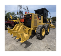 Motoniveladora CAT 140H Caterpillar con pocas horas de uso, precio económico, maquinaria de construcción en oferta.