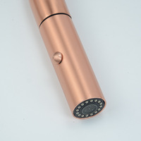 Robinet de salle de bain moderne en or rose avec douchette pivotante à 360 degrés, noyau de valve en céramique à poignée unique Installation à trou unique