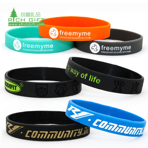 Nessun Ordine Minimo Campione Omaggio OEM Braccialetto Elastico Economico in Gomma Siliconica Personalizzato con Messaggio o Logo - Product Image 4