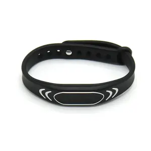 Rfid Wristband Uhf waterproof Adjustable Cashless Payment Nfc Smart Wristband 13.56mhz Nfc Silicone Bracelets