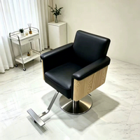 Nouvelle chaise de barbier ergonomique en cuir avec pompe hydraulique rotative et repose-pieds réglable pour salons de coiffure - Direct Usine