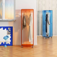 Support de rangement en acrylique personnalisé de style moderne pour chambre à coucher, capot en plastique pliable et vêtements avec roues pour meubles de maison