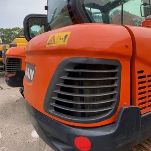 รถขุดไฮดรอลิกตีนตะขาบ Doosan DX60 60-9C มือสอง ขนาด 6 ตัน พร้อมเครื่องยนต์และปั๊ม สภาพการทำงานดี - Product Image 3