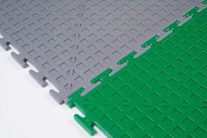Budget-Friendly PVC Locking Floor Tiles Waterproof Durable Vinyl Flooring for Rentals Temporary Spaces Easy Adhesive <b>Workshops</b> - Product Image 5