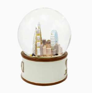 Globo de Nieve Personalizado con Temática de Dubái, Recuerdo Artesanal de Resina con el Burj Khalifa/Palmera de Jumeirah - Decoración de Recuerdo de Viaje - Product Image 3