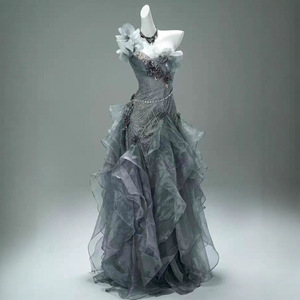 S4096L Robes de soirée élégantes vertes et bleues aux motifs de roses, exsudant un charme féerique élégant et sophistiqué, parfaites pour les hôtes de banquet - Product Image 4