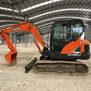 Retroexcavadora Doosan de 6 Toneladas Usada, Excavadora Doosan DX60-9C con Brazo Giratorio, Excavadora Doosan DX60-9C de Segunda Mano en Stock - Product Image 5