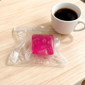 Vente Flash : Balle Anti-Stress Rose Tendance en TPR Souple, Jouet Sensoriel Élastique à Presser pour Soulager l'Anxiété et la <span class=keywords><strong>D</strong></span>écompression - Product Image 2